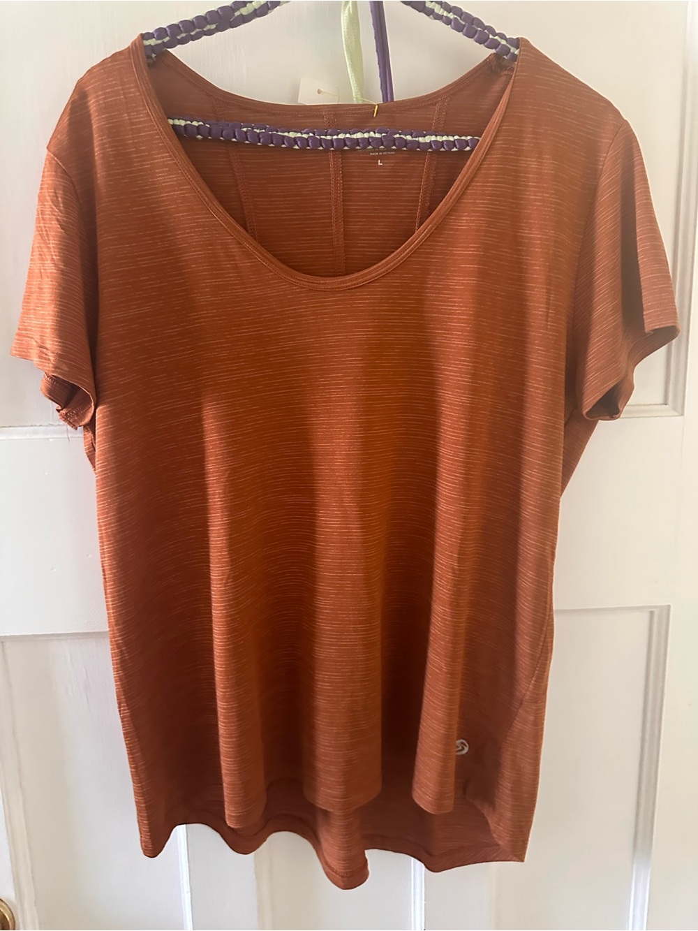 ⭐️ Sendra Large Rust Short Sleeve Scoop Neck Tee
